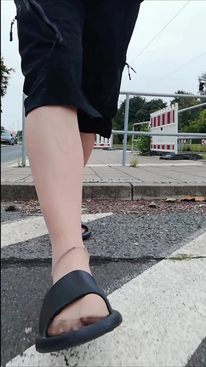 Carmen_Nylonjunge: Carmen Nylonjunge s-a plimbat în Braunschweiger Weststadt