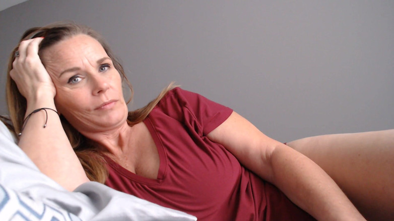 KimitheMilfMommy: Stiefmoeder in bed