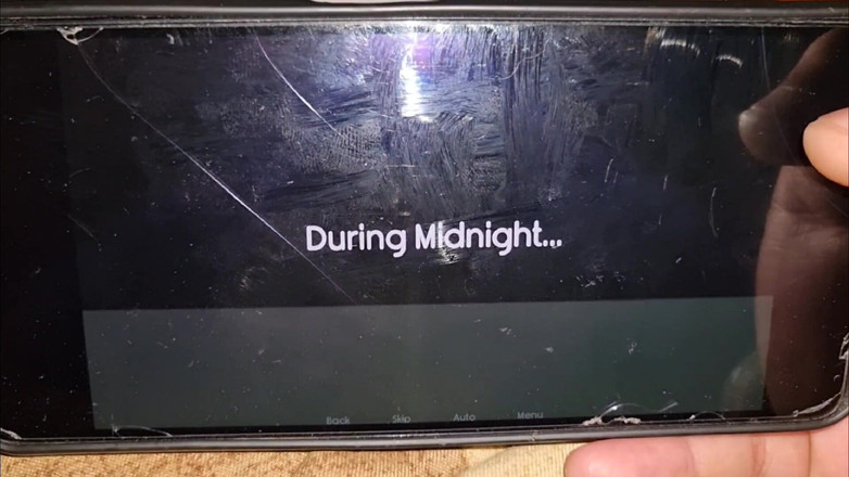 Dupdufyryrufggyu: Nobita gnuggade sin styvmors bröst, allt vatten från henne medan...