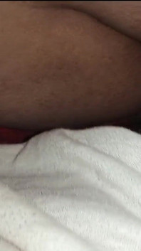 La mia matrigna netu non sa chi sta scopando il suo culo grosso con un grosso cazzo quando suo marito non è a casa