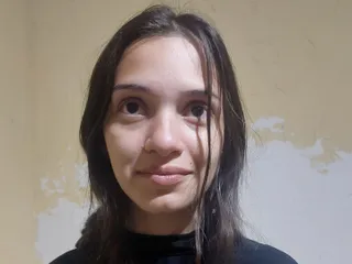 Gatouz: Brazilian Beautiful Teen in a Very Homemade Sex Video