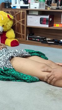 Malayali Wife Feet Massage Doing by Husband