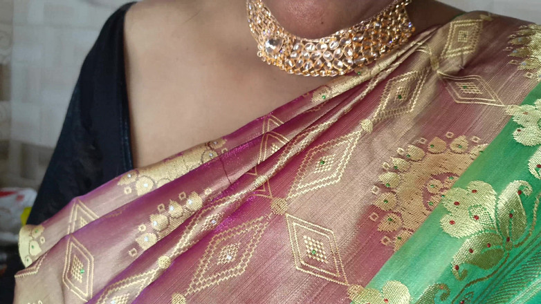Inba: Istri hot india di dapur