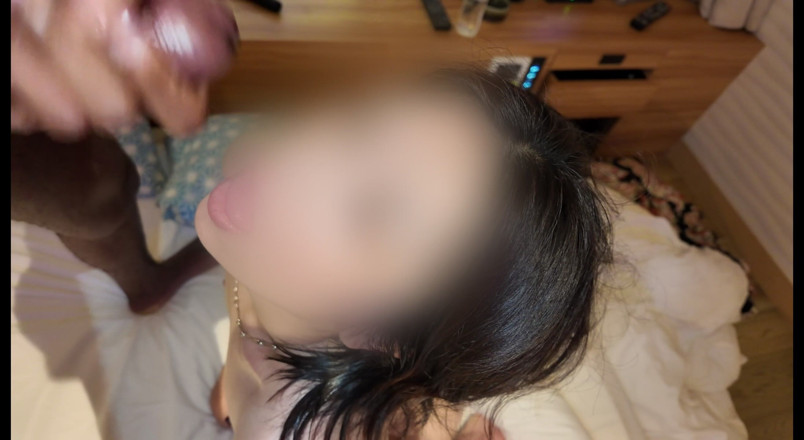 SmokedTime293: Soția sexy asiatică se înnegrește și are parte de o ejaculare facială...