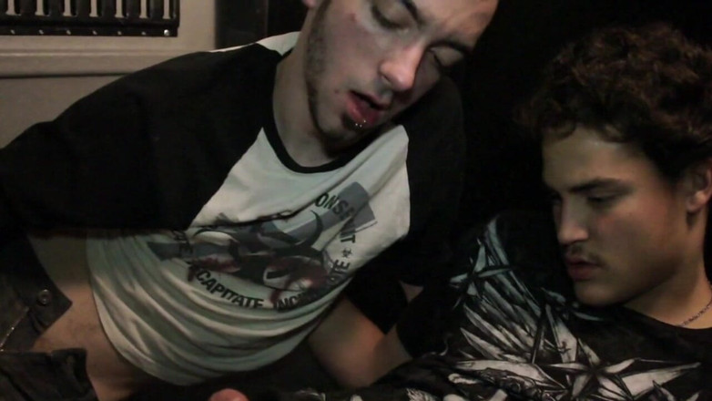 Recent amator bareback French porn: Chết tiệt tôi và lấp đầy mông