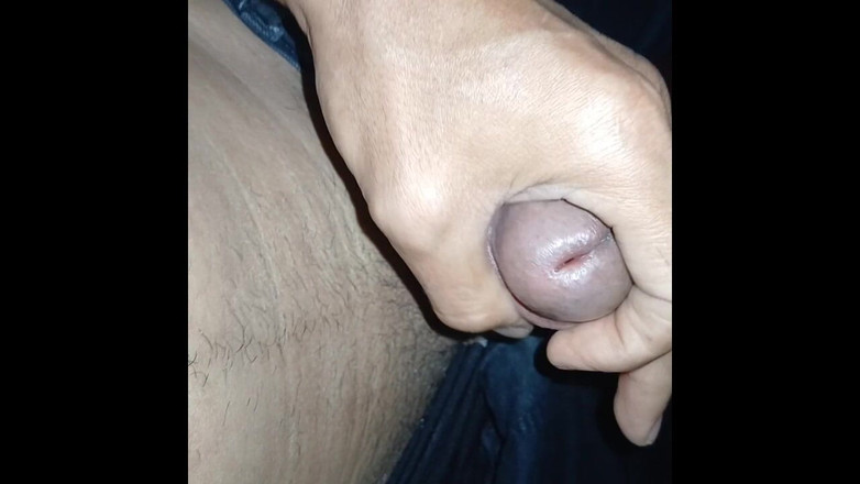 KingLeo: 和洗衣工发生性关系