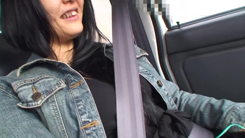 Asian Mature Climax: La ragazza viene rimorchiata e gli viene chiesto di masturbarsi