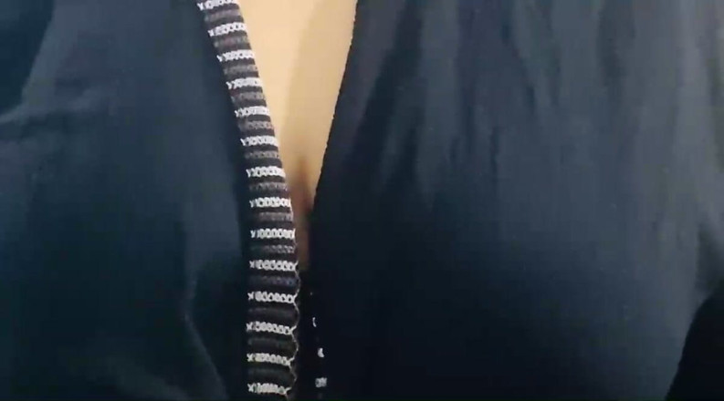 Arabicqueen: 印度老师新闻头巾穆斯林女孩的胸部