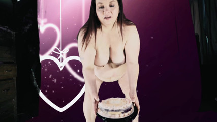 SexyNEBBW: Narozeninový dort potkává tlustý zadek