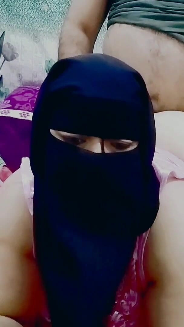 Ahmed and Samah: Een Egyptische gesluierde vrouw neuken van haar minnaar