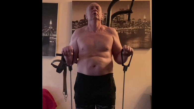 Alex Igogo: Filme caseiro