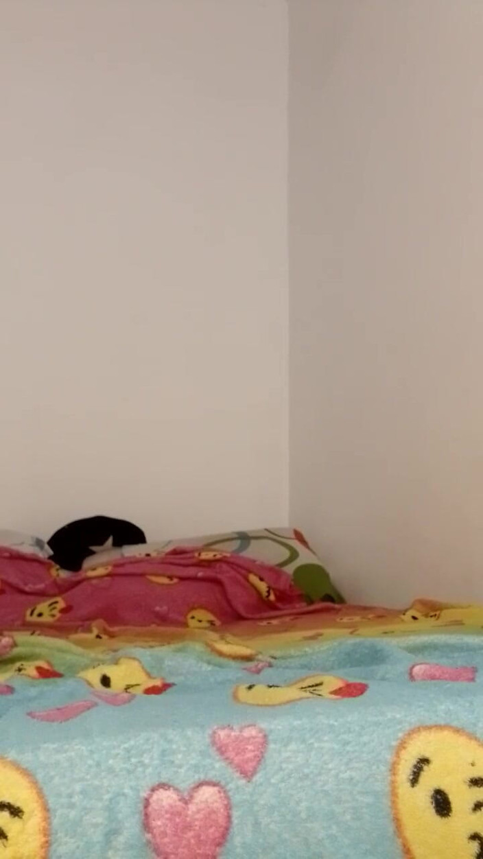 Valkyrieandluigy: Sie sieht so süß aus, dass ich sie ficke