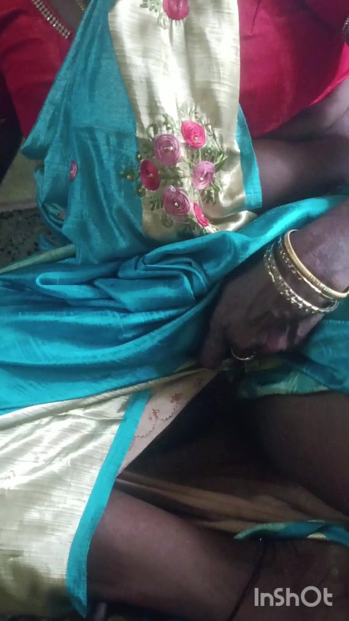 MANJULAK: Tamil Akka và Tambi