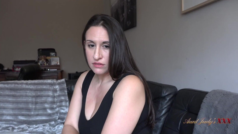 Aunt Judy's XXX: Auntjudysxxx - büyük memeli orta yaşlı seksi profesör bayan kitty kat...