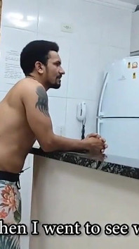 Îmi fut soția în bucătărie
