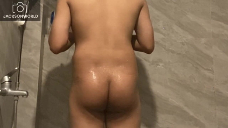 Jackson World: Vòi hoa sen ướt át &amp; hứng tình - xem tôi xuất tinh mạnh!