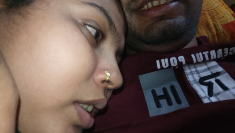Desivideo: Chồng và vợ thích làm tình tuyệt vời khiến Bhabhi
