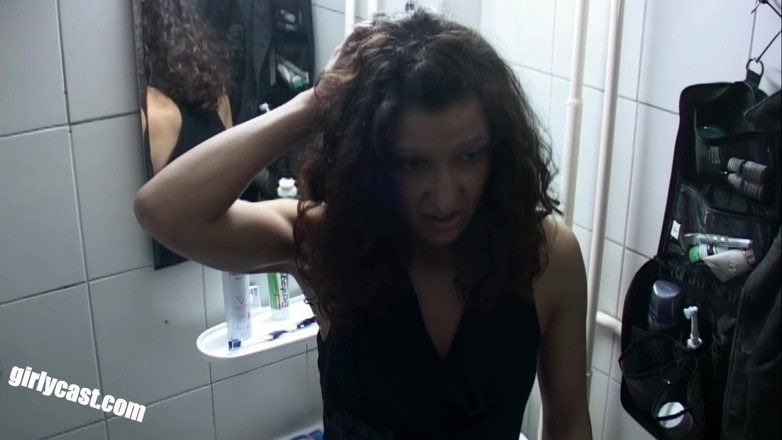 Girlycast: Emmiina výměna partnerů! Od masáže k análnímu sexu