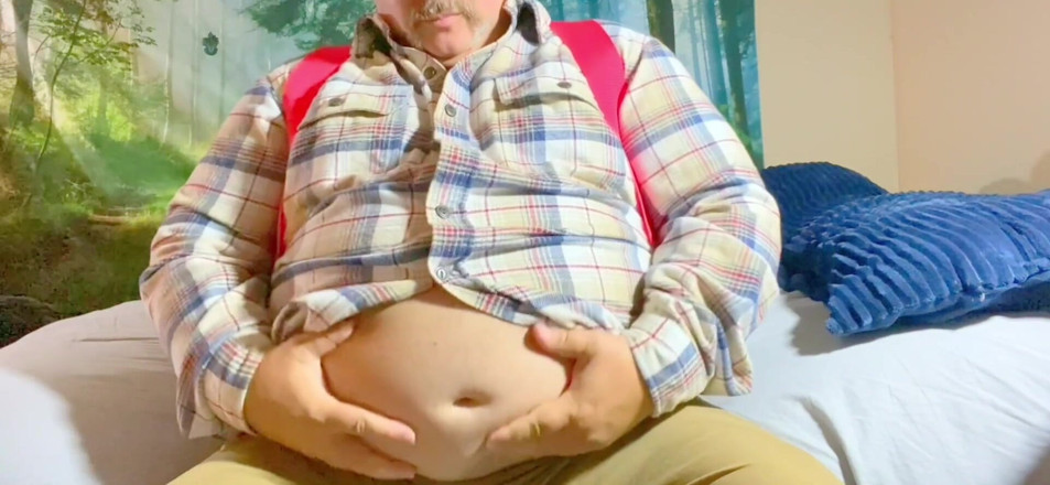 Hand-Free-Daddy-Chub: Fat gym coach has huge cumshots all over