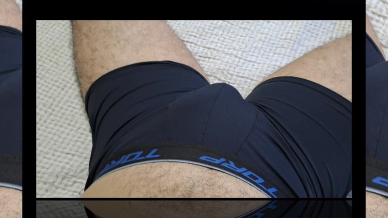 snappyblindfold3: I Had a Quick Wank Before My Girlfriend Arrived, and...