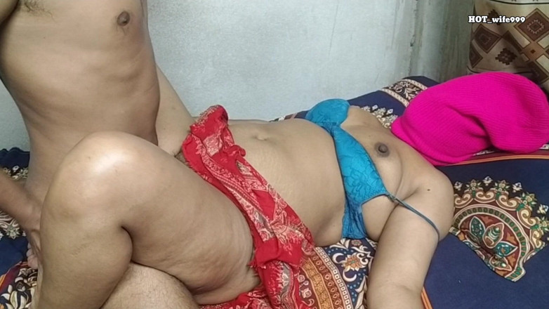Hot_wife999: Indian Step Stepmom Tightpush Romance Coming My Stepson