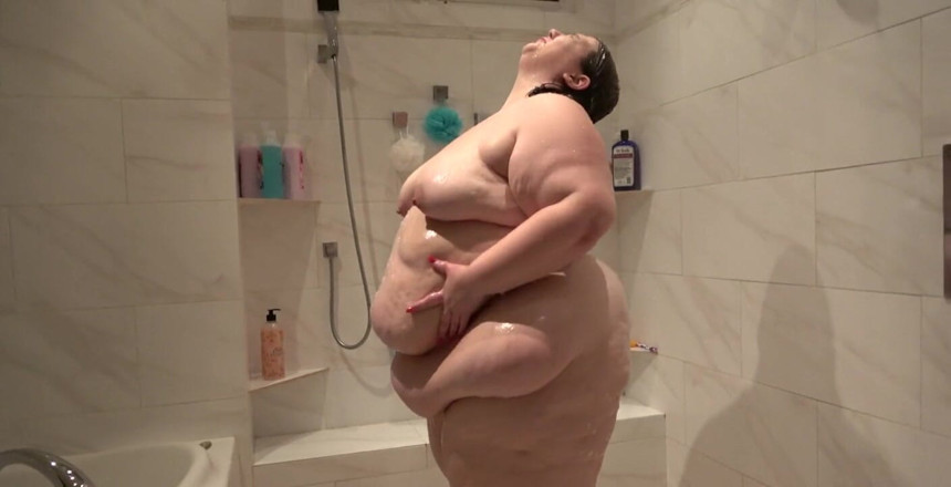 Kayla Peach studios: SSBBW Showers
