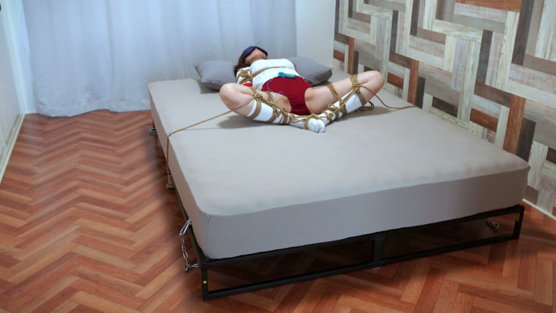 ushirosugatanomiki: She Tonight to Bed, Bound and Restrained.