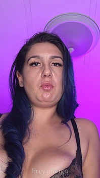 Dezamăgirea care suge pula se transformă în futai în cur cu vibratorul legat