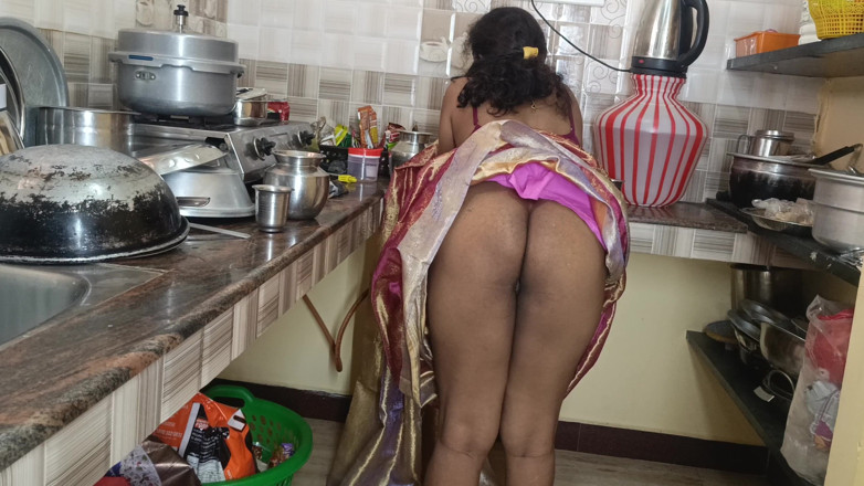 Apple baby: Housewife shared bed with sister's husband