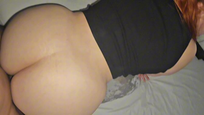 Latincurvyredhead: Minha buceta é muito estreita e pequena e meu meio-irmão pervertido...