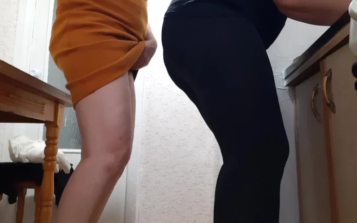 Lesbian-candys: Two Housekeepers Took Turns Masturbating While Working - Lesbian-candys