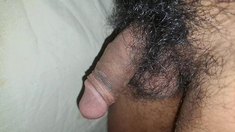 Desi_Porn_India: Junger indischer junge zeigt seinen großen schwanz teil-2.