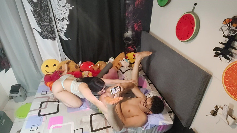 Crisanto999: La Tua Ragazza Adora Servirmi Deliziosi Quando Siamo Soli!