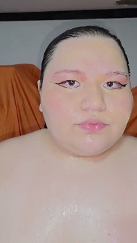 Tenggorokan saya adalah panocha ketiga saya, lubang pantat saya adalah yang kedua, dan bagian bawah hidung saya juga menerima sperma panas