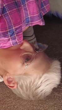Lízání zadku ze sexy blondýnky