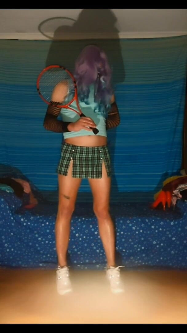 Lizzaali: Tennis skirt filmed from above for different perspective