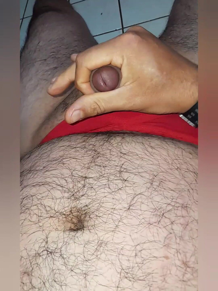 Davidandrexxx: Sperma enak pakai celana dalam thong merah
