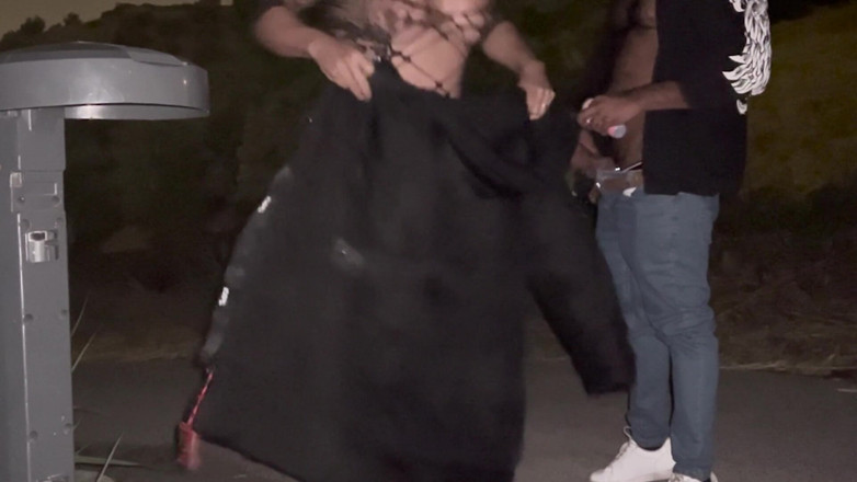 Nicolly Summers: 흑인 BBC M이 거리 바닥에서 섹스함