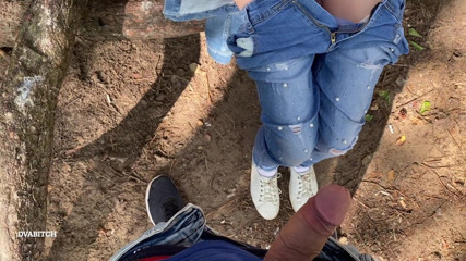 Dvabitch: Un couple amateur baise dans les bois