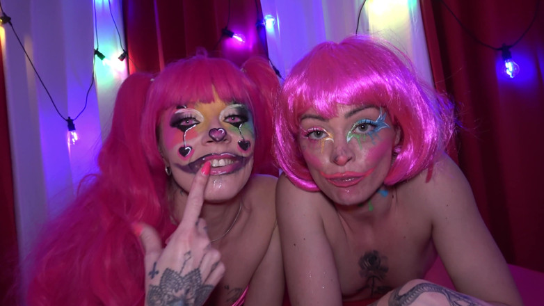 Cock Crazed Clowns: Ghetto Ballerina möter de rosa clownerna