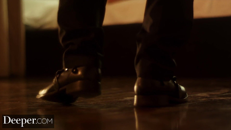 Deeper: Sâu. Lulu hư hỏng bị trừng phạt vì những yêu...