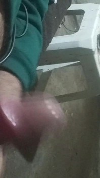 Aku keluar dari penis makro tebal