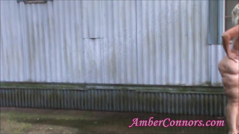 Amber Connors: Curățându-se afară