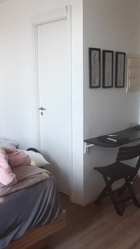 Vivi Guedez ucieka