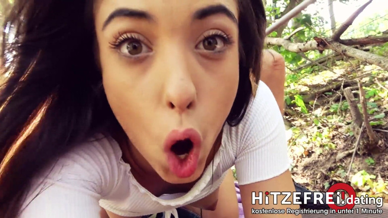 Hitzefrei: Outdoor sex session! Young Anastasia horny on the spot!