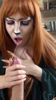 Cosplay Fox miang menghisap zakar besar, pancutan dalam mulut, 4K