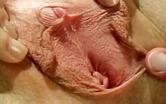 Une MILF à forte poitrine et son nouvel amant