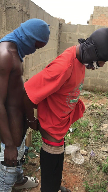 Sexylary: Sexo al aire libre arriesgado estos chicos casi fueron atrapados...