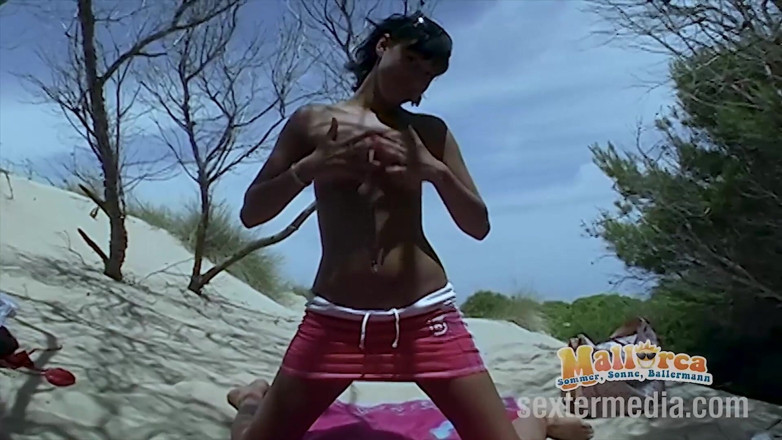 Sextermedia by Pete: Nuốt tinh sau khi làm tình bằng miệng với teen...