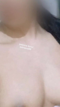 J.j. Herlina está mostrando su grande